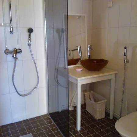 Гостевой дом Majatalo Myoetaetuuli 3*